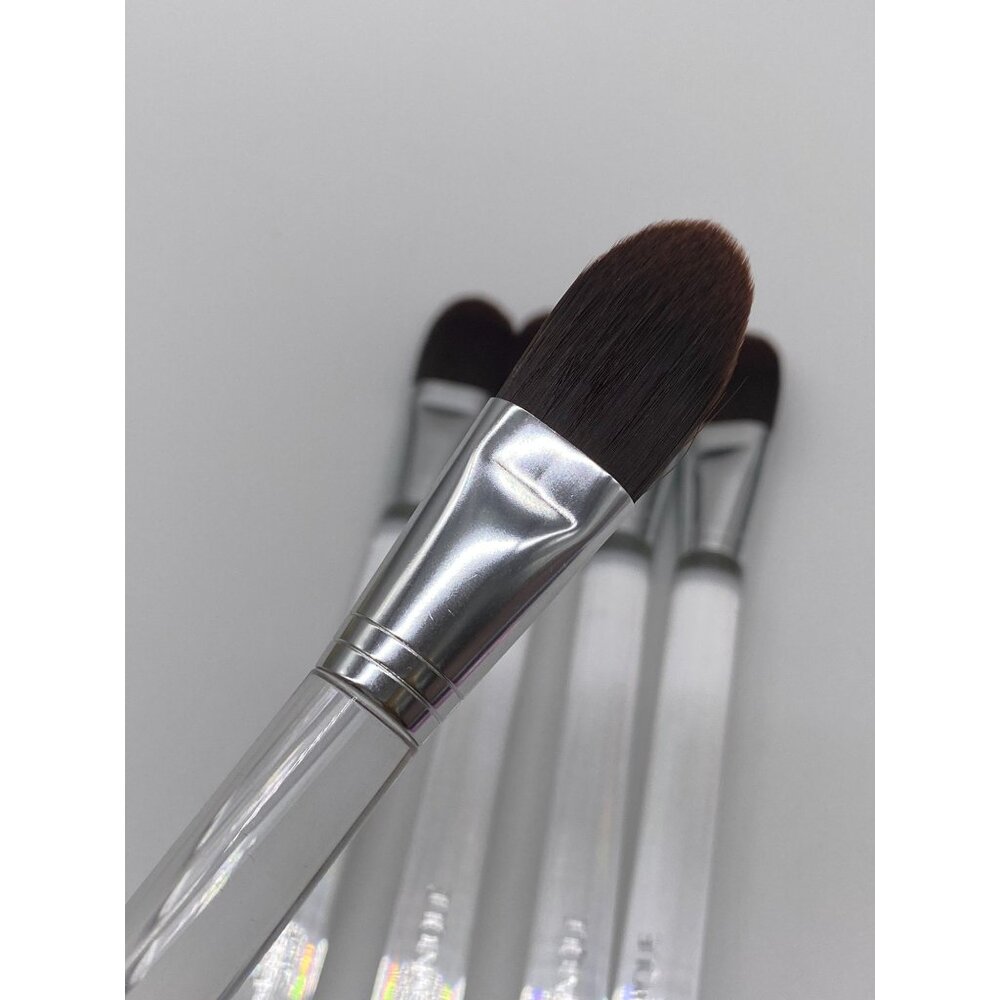 5 Clinique Concealer/ Foundation Makeup Brush